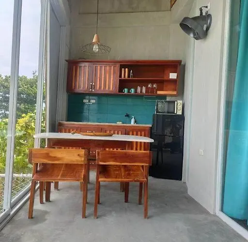 Beachfront With Private Pool On 1,5 Km Lambug Beach, Kawasan Falls 10 Min, Moalboal - The Verge Cebu 배디안